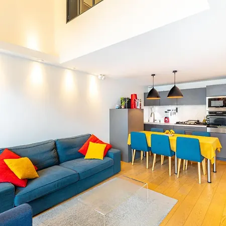 Appartamento Guestready - Colourful Getaway Near Eiffel Tower
